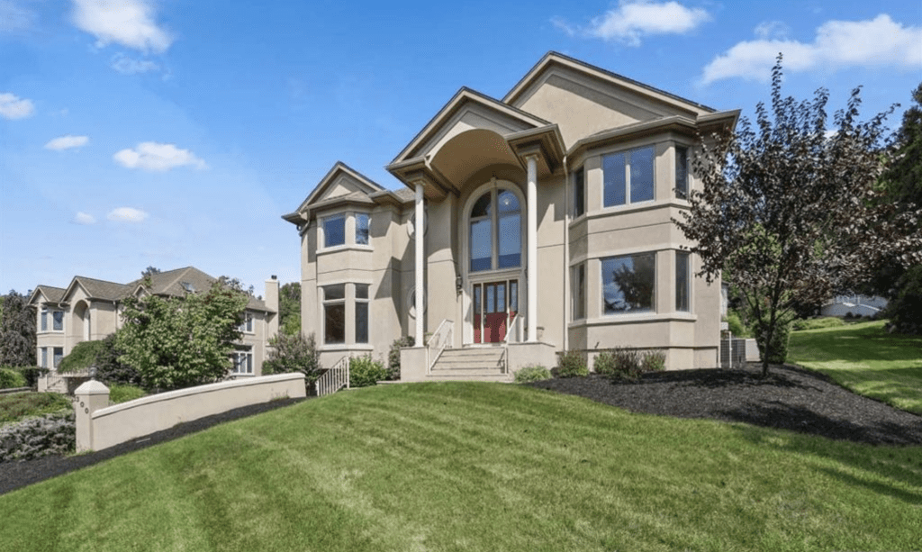 300 Daffodil Drive, Norwood