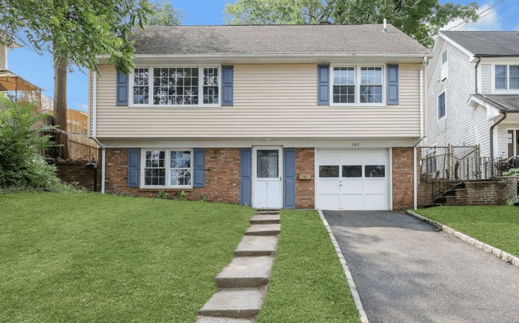 166 Pleasant Avenue, Bergenfield