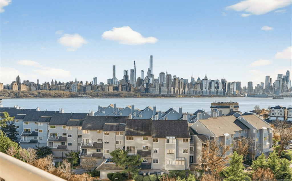 8100 River Road, Unit #801, North Bergen